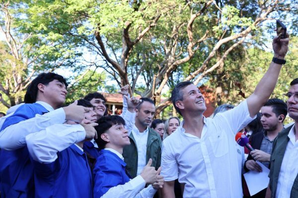 Peña reafirma compromiso con la educación al iniciar el ciclo escolar 2025 - El Trueno