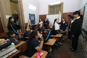 Vuelta a clases: un millón y medio de estudiantes abren el año lectivo en todo el país - Noticiero Paraguay