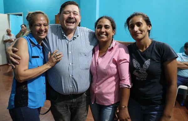 INDERT celebra el Día de la Mujer Paraguaya entregando el 60% de los títulos a nombre de mujeres
