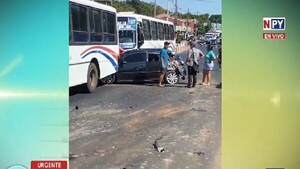 Camión sin frenos causa choque múltiple en la ex Acceso Sur