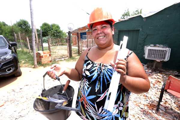 El 39% de los hogares está encabezado por mujeres, según INE - trece