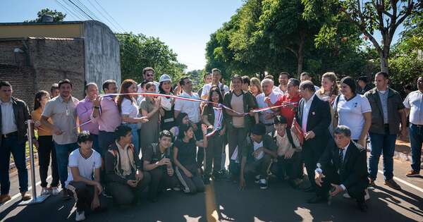La Nación / Gobierno inauguró 53 cuadras asfaltadas del tramo Tape Tuja en Caaguazú