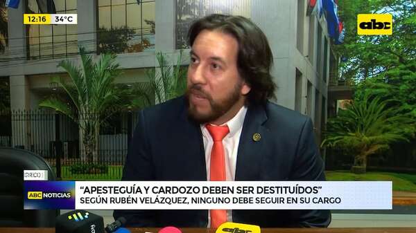 Senador pide destitución de militar y comisario que “chateaban” con Lalo Gomes  - ABC Noticias - ABC Color