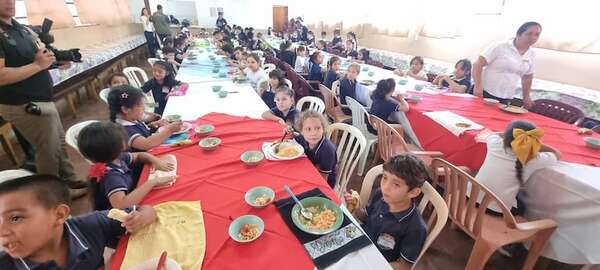 Misiones arranca con el programa Hambre Cero en 178 instituciones educativas - Nacionales - ABC Color