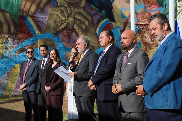 Tres años de guerra: UE en Paraguay reitera su respaldo a Ucrania - Nacionales - ABC Color