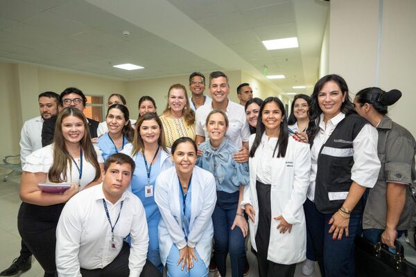 Gobierno inaugura gran hospital de Coronel Oviedo, que se convierte en referencia para todo el Paraguay