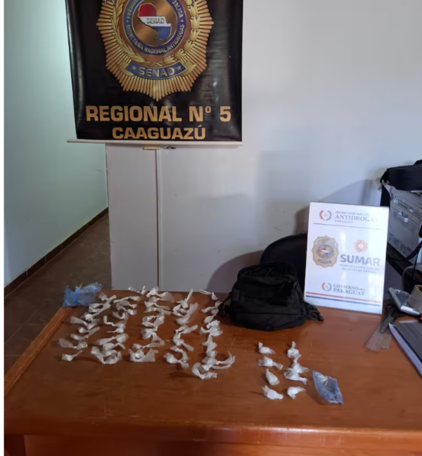 Persecución en Caaguazú: Delivery huyó y arrojó 61 dosis de cocaína a la calle