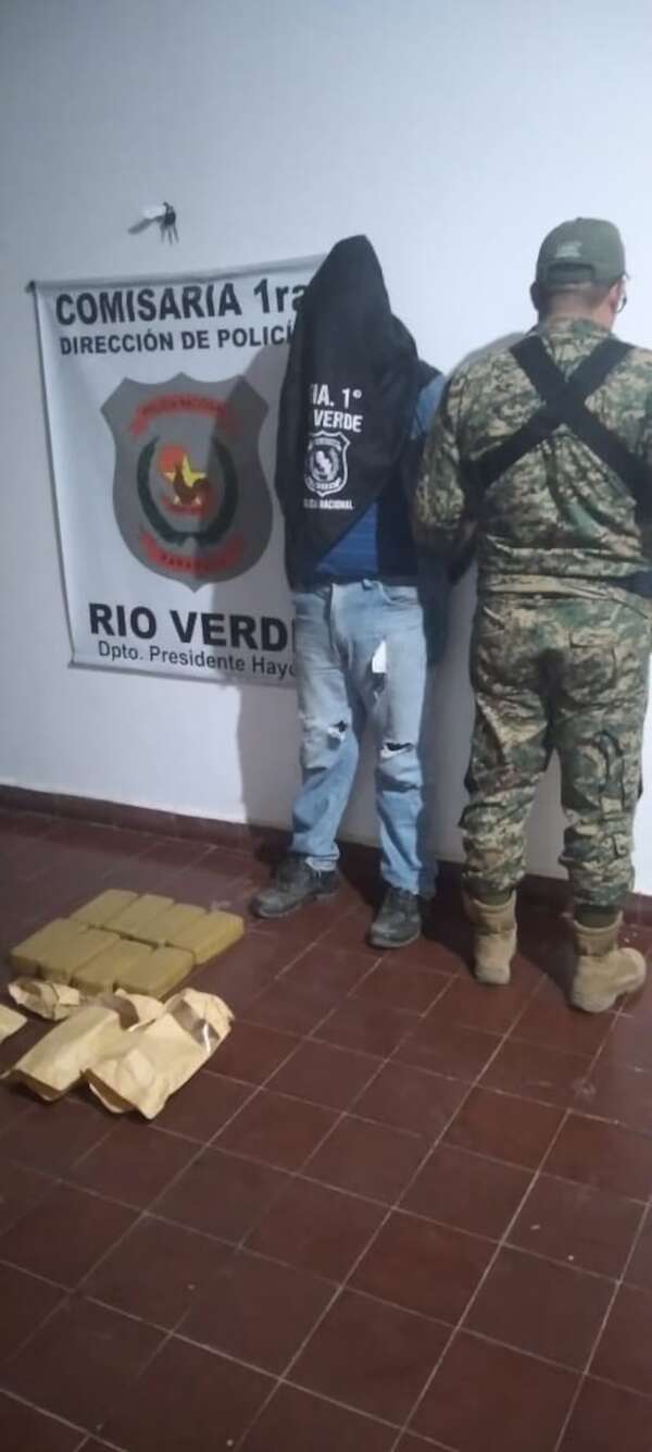 Camionero boliviano traía ocho panes de cocaína en la cabina de su vehículo - Policiales - ABC Color