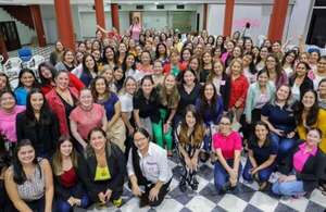 Día de la Mujer Paraguaya: MEF y BID lanzan programa para lideresas del sector público - Economía - ABC Color