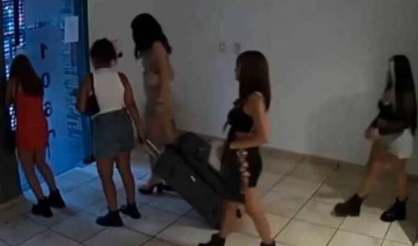 Se sintió todo un “picholo” pero las mujeres que llevó a su depto… adiviná cómo lo dejaron
