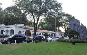 Socios del Club Centenario rechazan solicitud de un empresario por tener “antecedentes de corrupción” - Nacionales - ABC Color