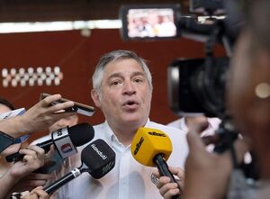 Ministro de Educación habla de "cifra récord de alumnos en escuelas públicas este año" - San Lorenzo Hoy