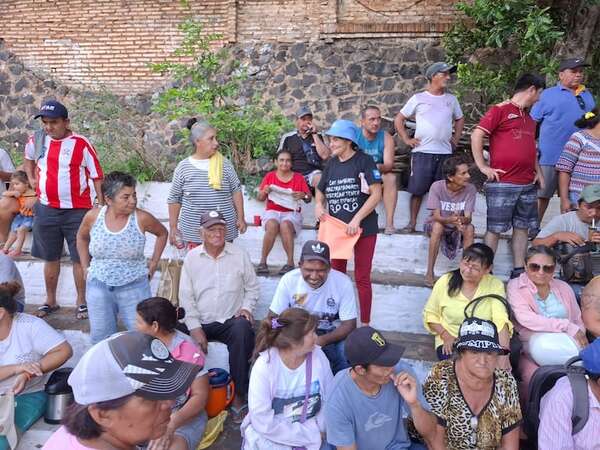 Cuidacoches pedirán audiencia en la Municipalidad de Asunción para reglamentar el trabajo que realizan - Nacionales - ABC Color
