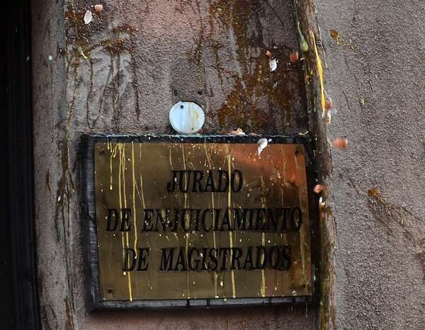 Colegio de Abogados propone fortalecer el JEM y el CM mediante reforma constitucional - Política - ABC Color