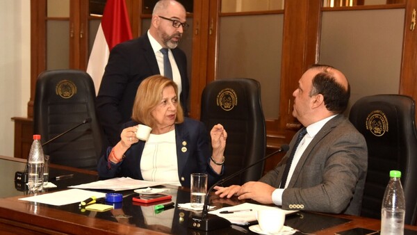 Jurado enjuicia y suspende a juezas ligadas al caso mafia de los pagarés