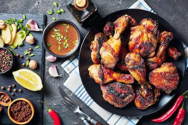 Cómo hacer jerk chicken, un plato emblemático de la cocina caribeña - Gastronomía - ABC Color