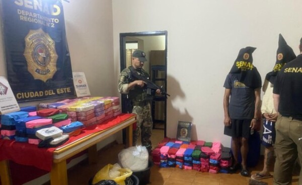Golpe al narcotráfico: decomisan 285 kilos de cocaína cerca de la UNE