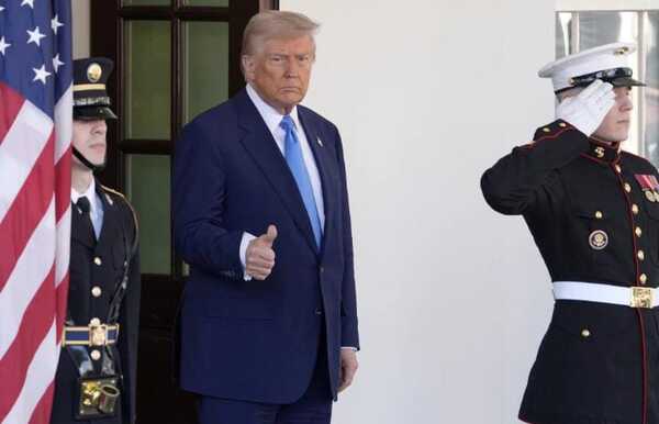 Juez rechaza restablecer el acceso de la AP a la Casa Blanca, pero insta al gobierno a reconsiderar - San Lorenzo Hoy