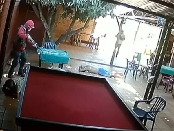 Delincuentes roban gran suma en local de juegos en Itauguá · Radio Monumental 1080 AM