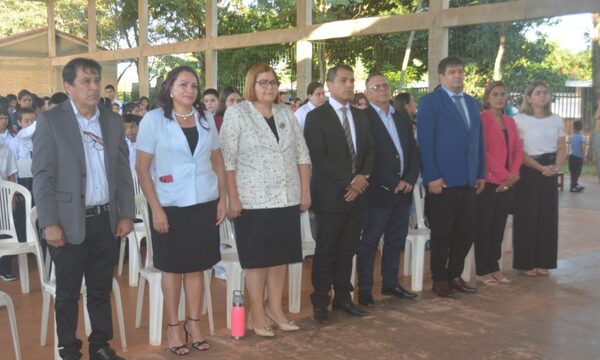 Roque Godoy comparte con las comunidades educativas de Franco, en primer día de clases – Diario TNPRESS