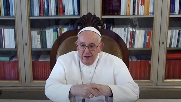 El papa Francisco se reunió en el hospital con el número 2 del Vaticano para hablar de candidatos a la santidad