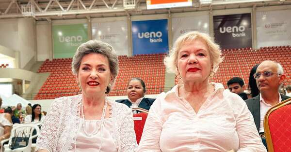La Nación / Reconocen a maestras de la danza Lilú Torres y Reina Menchaca