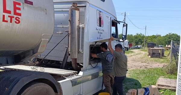 La Nación / Incautan cocaína de un camión cisterna procedente de Bolivia