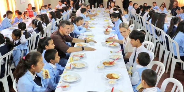 Lanzamiento del programa Hambre Cero en las escuelas: “Si es exitoso, el Paraguay va a progresar” • PARAGUAY TV