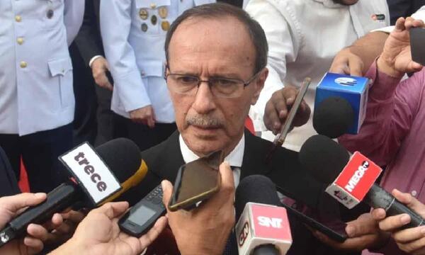 Lalo Gate: Ministro de Defensa anuncia investigación por chats que salpican a militares – Prensa 5