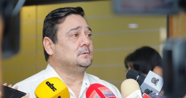 Salyn Buzarquis arriba a Roque Alonso con Arrúa para destronar al Clan Aranda
