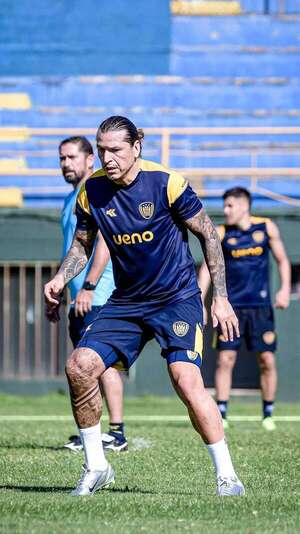 Luqueño cuenta con un ancho “Ropero” - Fútbol - ABC Color