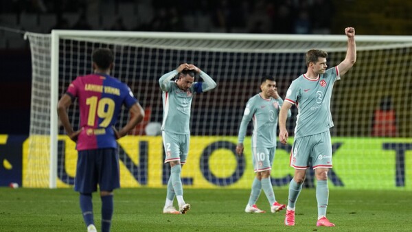 Barcelona y Atlético empatan en un primer asalto trepidante