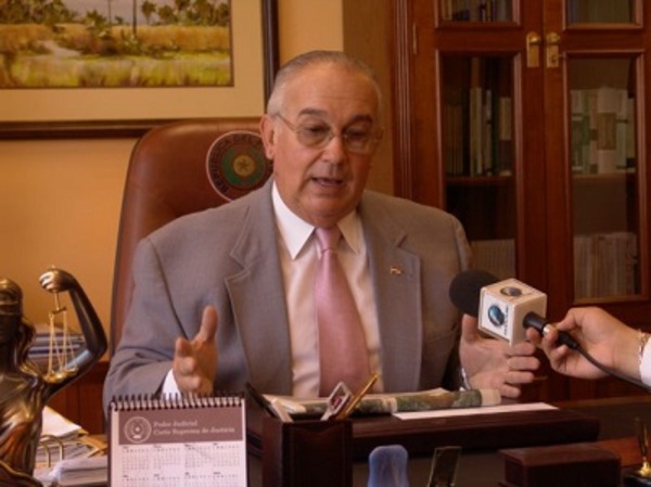 Confirman condena de 3 años de cárcel para exministro de la Corte Bajac