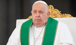 El papa Francisco sigue en estado crítico, pero estable - OviedoPress