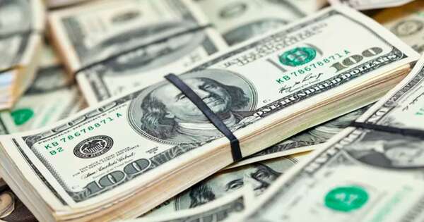 La Nación / El dólar sigue con leve tendencia al alza a nivel local