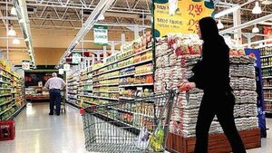 La canasta de consumo interanual subió 1% en diciembre en los súper