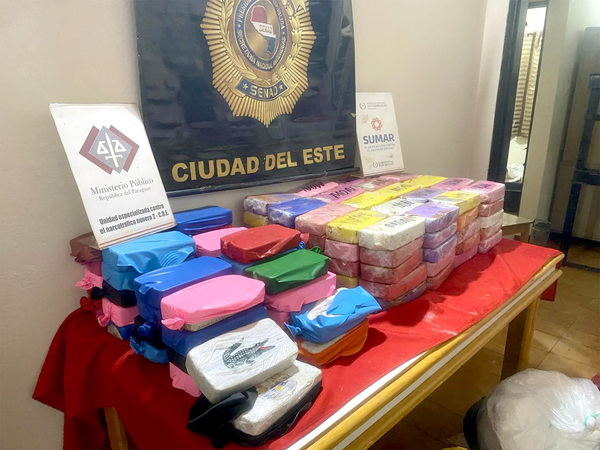 Detienen a dos secretarios narcos e incautan 285 kilos de cocaína y una lujosa camioneta en CDE - La Clave