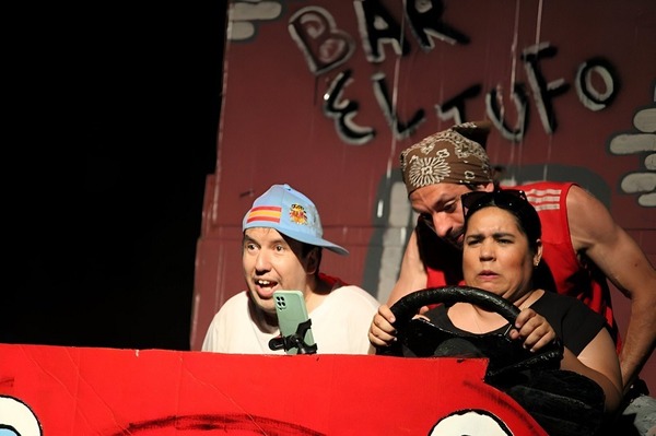 “History Time” regresa a escena con humor sobre la era digital