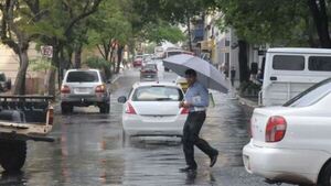 Habrá chaparrones, pero seguiremos con mucho calor