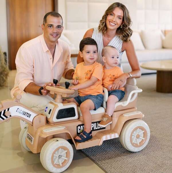 Santi, el hijo de Annita Chase, cumplió dos años. ¡Mirá las postales familiares! - Gente - ABC Color