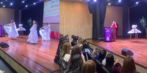  UNAE CELEBRÓ DÍA DE LA MUJER PARAGUAYA CON EMOTIVO ACTO 