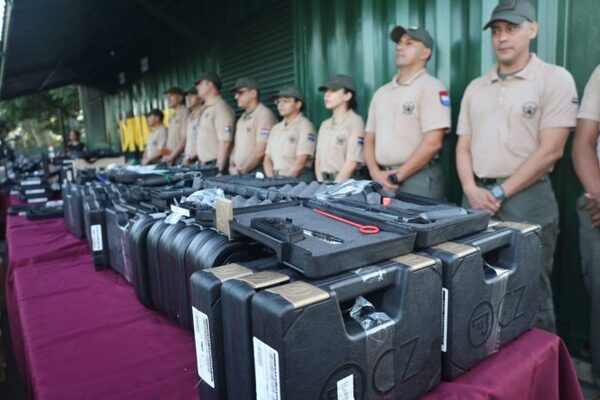 CDE y Caazapá: Dimabel interviene locales ilegales e incauta armas y municiones - La Clave