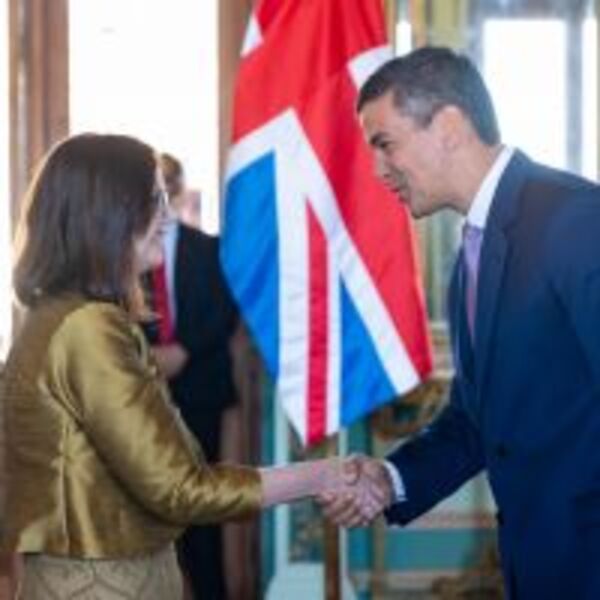 Presidente Peña recibe cartas credenciales de nuevas embajadoras :: Presidencia de la República del Paraguay