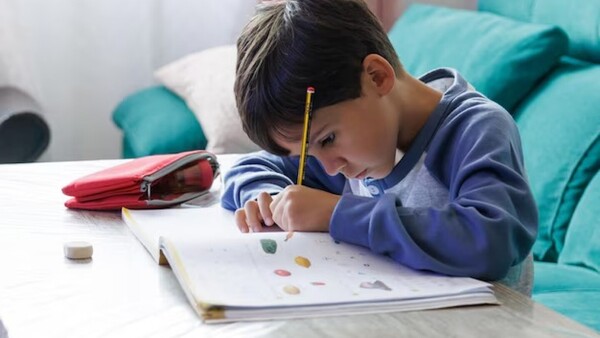 Federación de Padres se expresa a favor de las tareas en casa