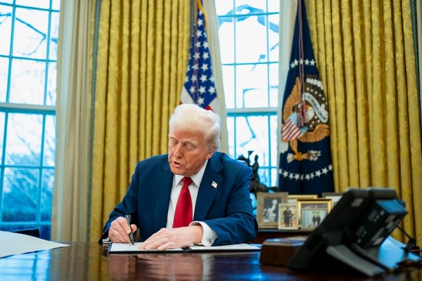 Donald Trump convocó su primera reunión de gabinete para avanzar en su agenda de gobierno - ADN Digital