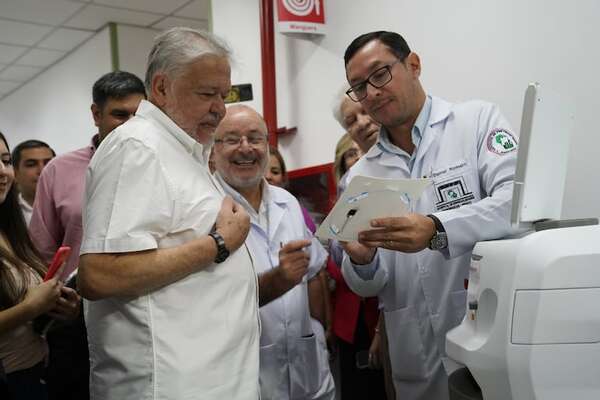 IPS recibió láser endoscópicos y unos 100 pacientes irán a cirugía tras espera de 18 meses - Nacionales - ABC Color