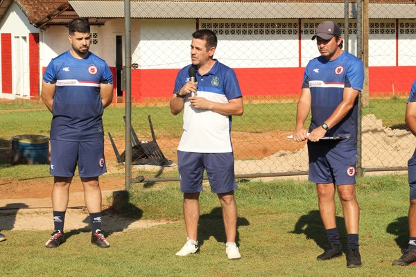 Lorenzo Cabañas quiere campeonar con el RI 3 Corrales en este 2025 - La Clave
