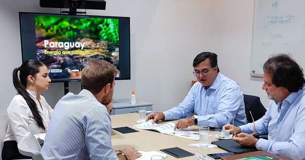 La Nación / Empresarios panameños quieren invertir en Paraguay tras visita de Santiago Peña