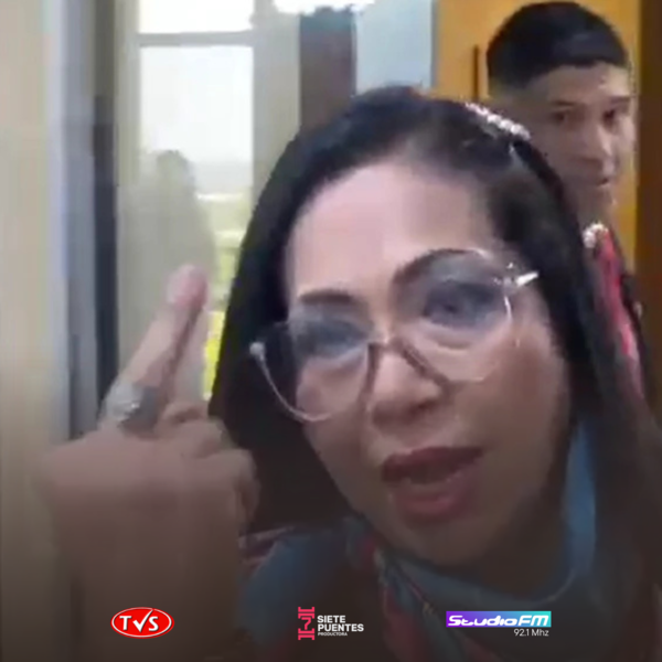 YAMY NAL EXIGE DECLARACIONES JURADAS A PERIODISTAS TRAS SEÑALAMIENTOS CONTRA SU HIJO - TVS