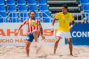 Paraguay venció a la vigente campeona mundial Brasil y se encamina a semifinales de la Copa América de Futbol Playa - 1000 Noticias